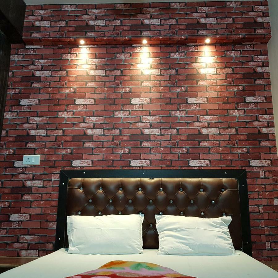 Hotel Varanasi Ganges Exteriör bild